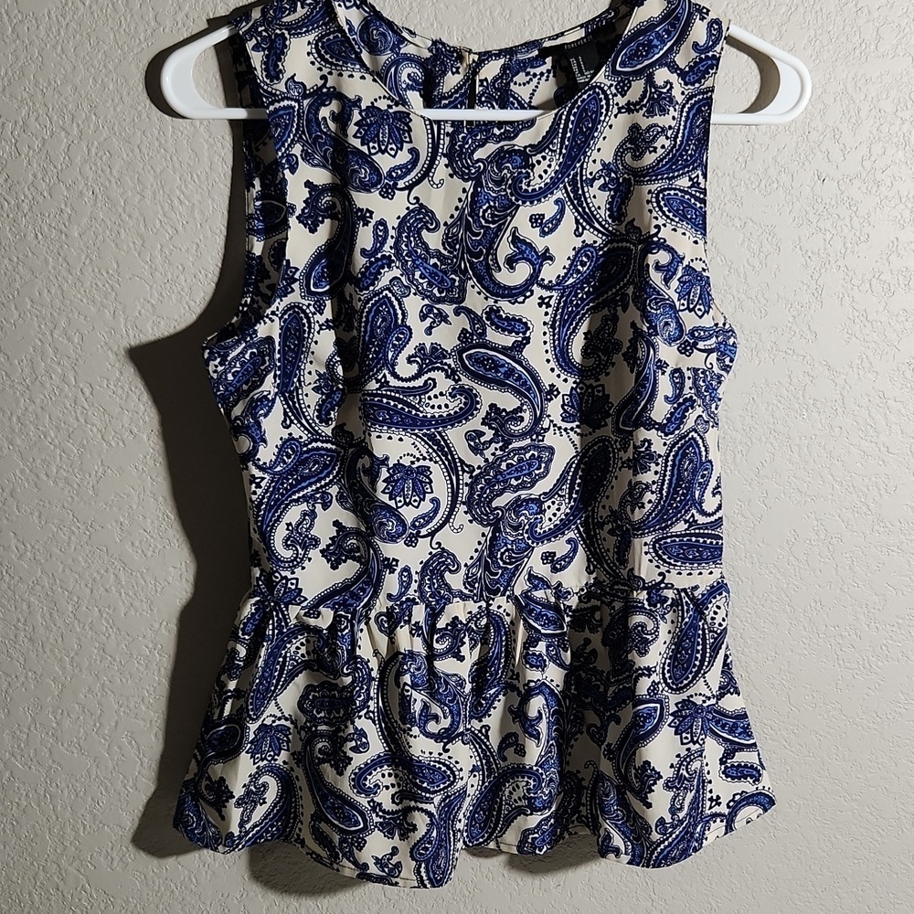 Forever 21 Womens blouse paisley sleeveless size small Perplum